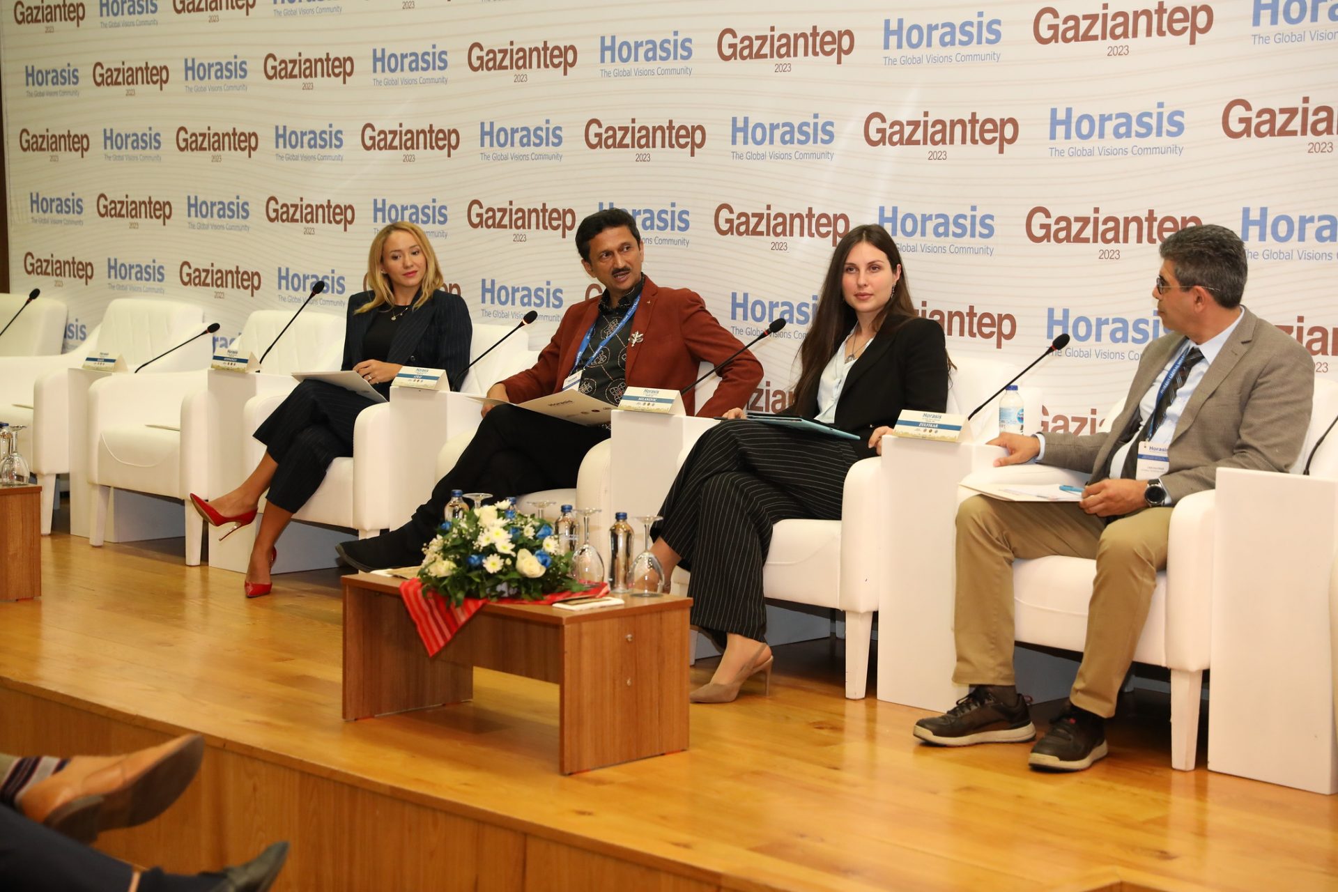 https://vpn.horasis.org/wp-content/uploads/2023/11/Vivek-Atray-Founder-Vibrant-Advisory-Services-India-Developing-Mobile-Globalized-Disaster-Management.jpg